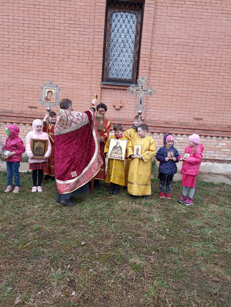 Празднование Пасхи в храмах Боровского благочиния