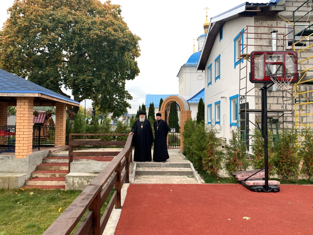 30 сентября 2022 года митрополит Калужский и Боровский Климент посетил храм в честь Рождества Пресвятой Богородицы в Тимашово Боровского района