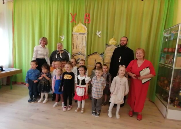 Протоиерей Игорь Павлов с праздничным визитом посетил детский сад
