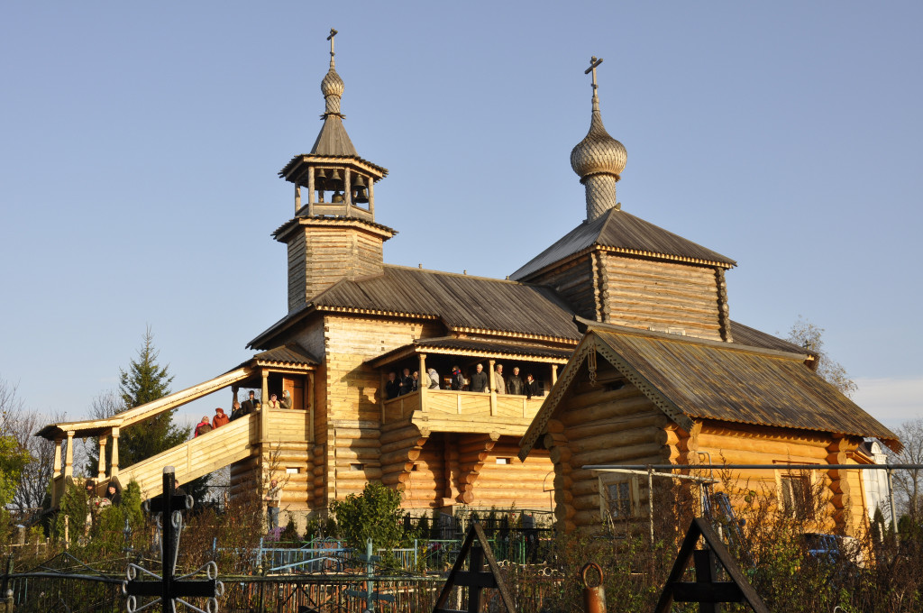 Авито работа боровск. Храм Покрова Пресвятой Богородицы Боровск. Покровская Церковь (Боровск). Деревянный храм в Боровске. Боровск деревянный храм Пресвятой Богородицы.