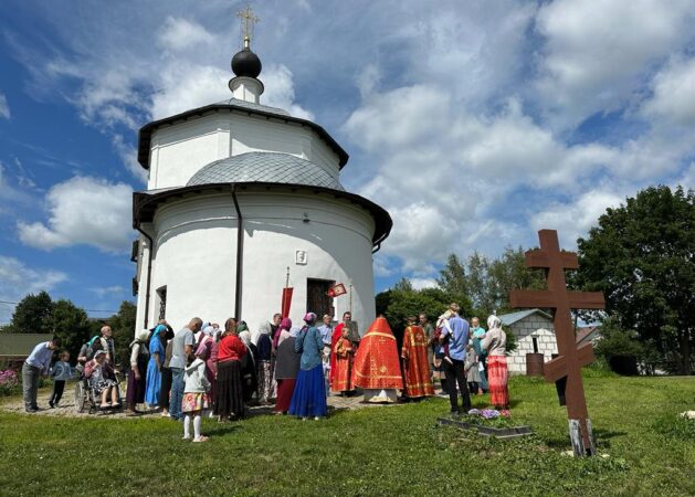 День памяти святых бессеребренников Космы и Дамиана