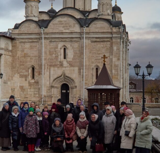 Прихожане храма Ксении Петербургской посетили Серпухов